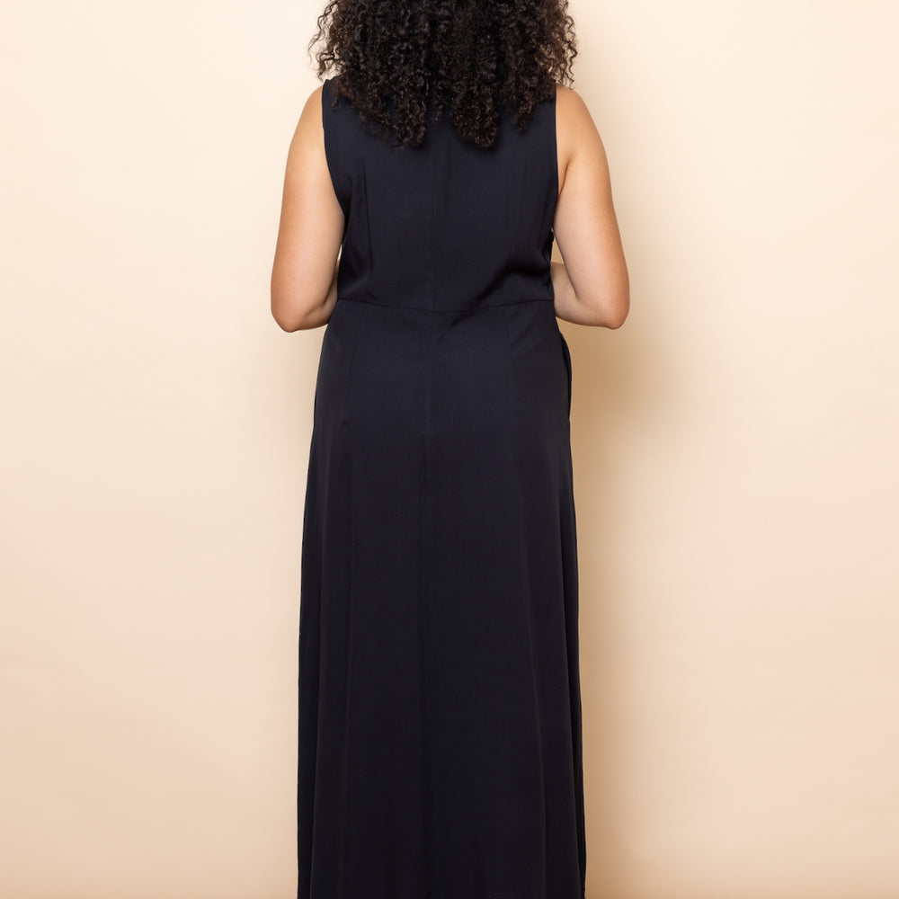 
                      
                        BLACK Sleeveless Shapeshifter Maxi Dress
                      
                    