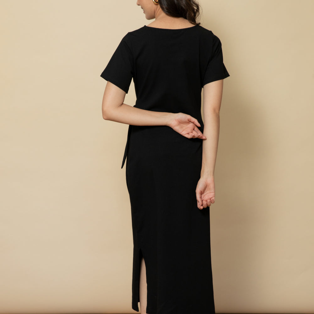
                      
                        BLACK Stretch Tie-Waist Dress
                      
                    
