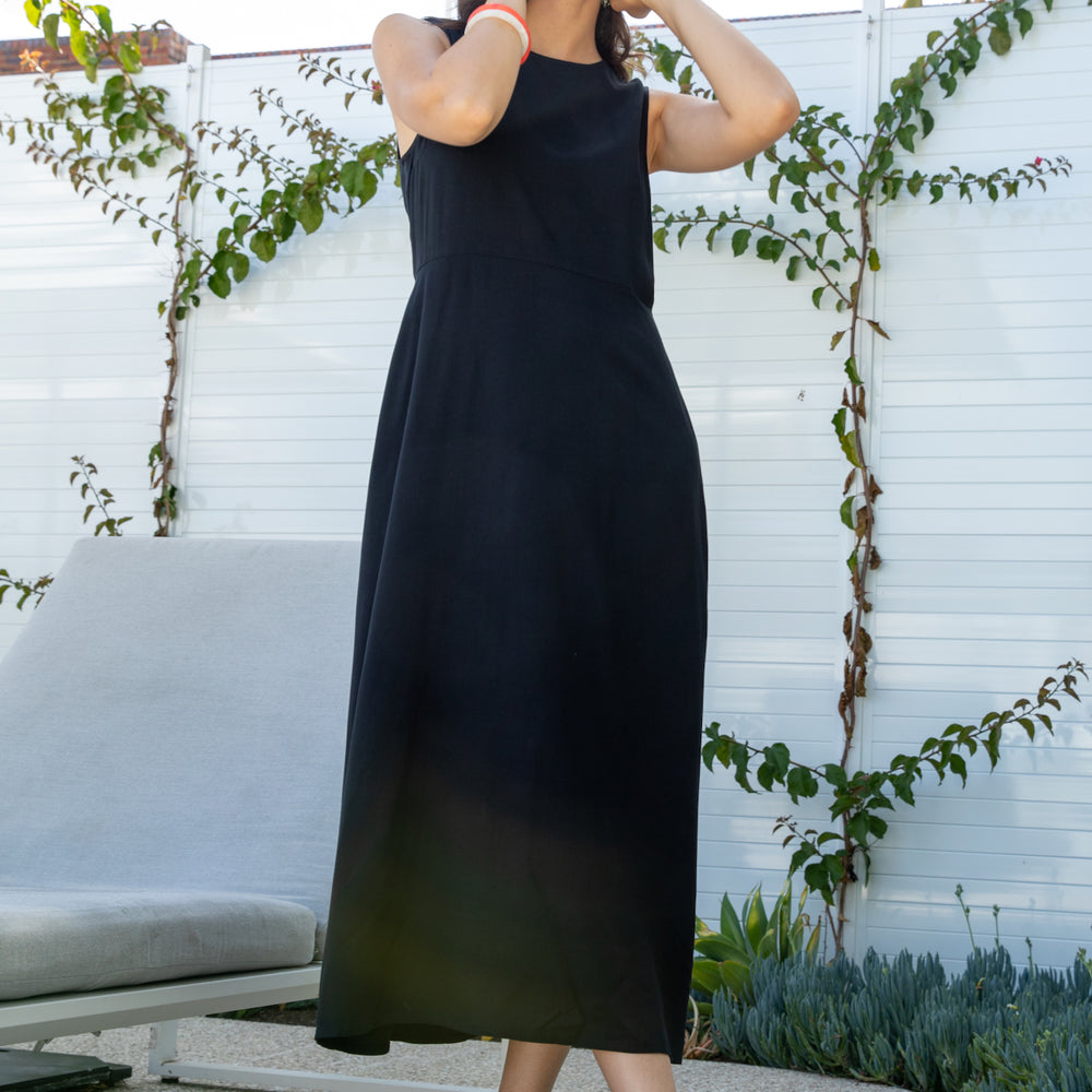 
                      
                        Black Sleeveless Maxi Dress Eco Vero Viscose
                      
                    