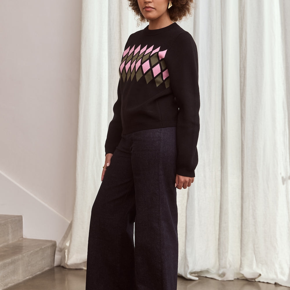 
                      
                        WHOLESALE - DIAMOND Knit Jumper
                      
                    