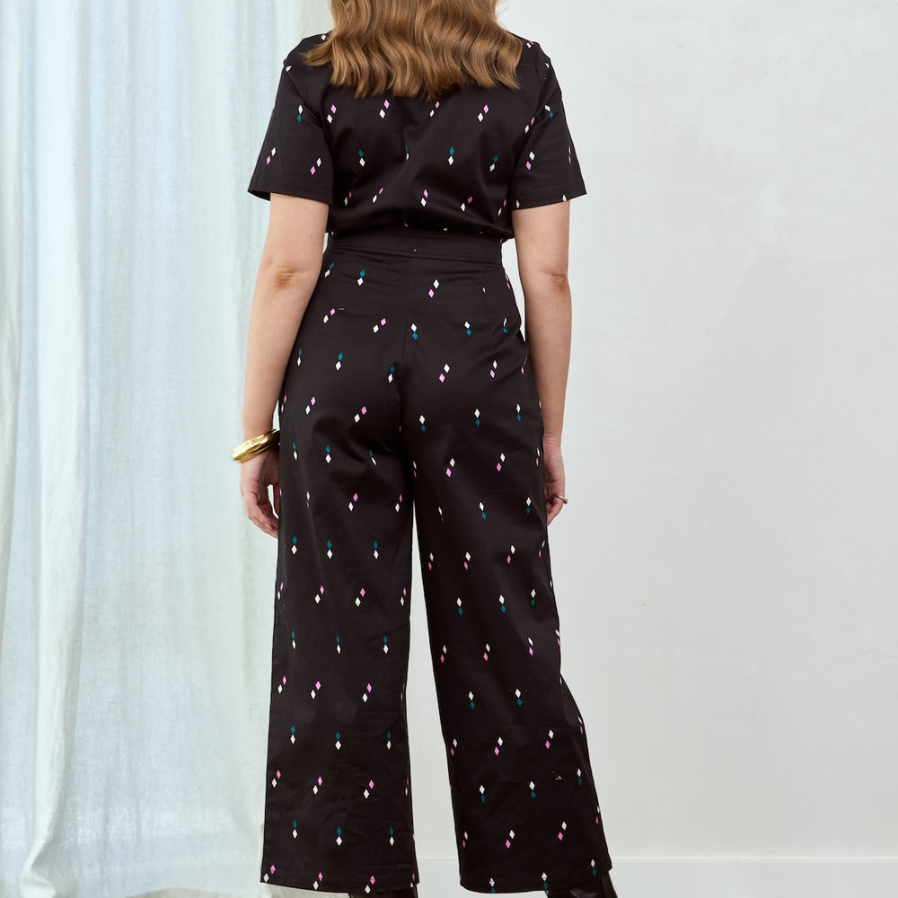 
                      
                        WHOLESALE - DIAMOND POLKA Freestyler Jumpsuit
                      
                    