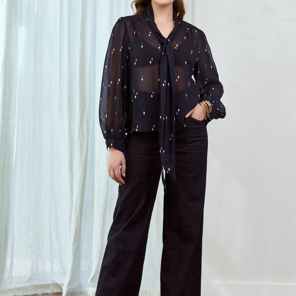 
                      
                        WHOLESALE - DIAMOND POLKA Tie Neck Blouse
                      
                    