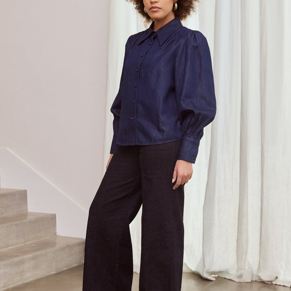 
                      
                        INDIGO CHAMBRAY Shirt
                      
                    