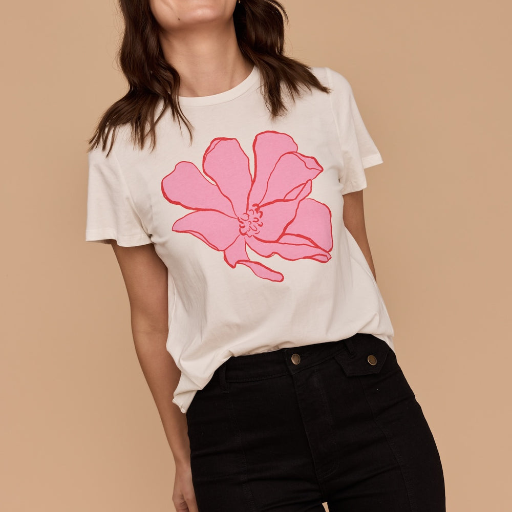 WHOLESALE - MAGNOLIA Single Flower Tee