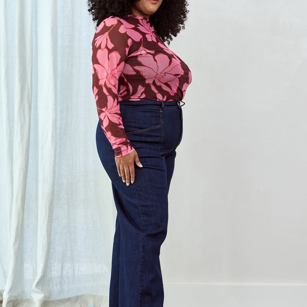 
                      
                        MAGNOLIA Mesh Long Sleeve Top
                      
                    