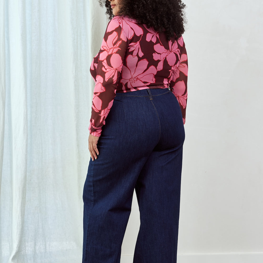 
                      
                        MAGNOLIA Mesh Long Sleeve Top
                      
                    