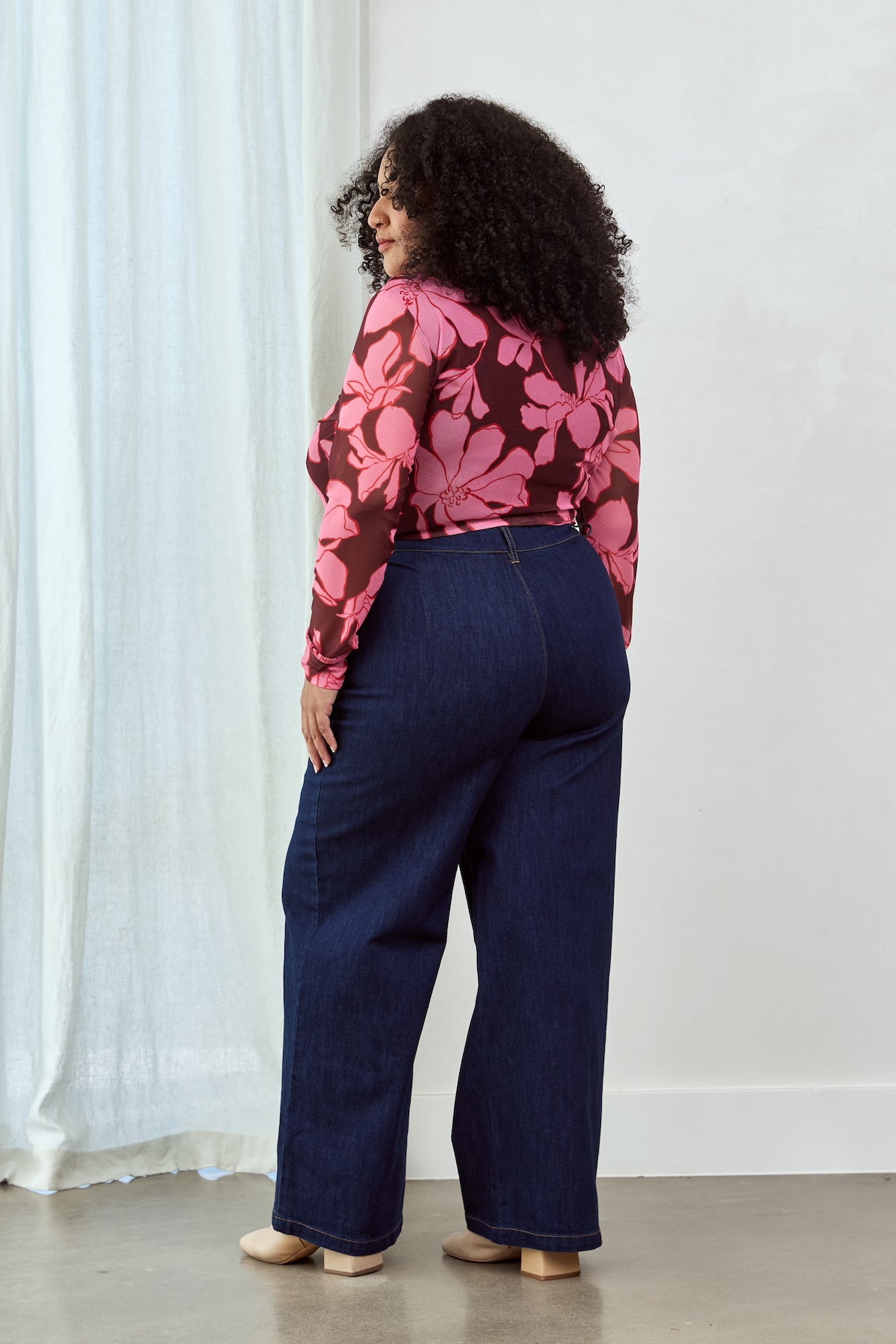 MAGNOLIA Mesh Long Sleeve Top