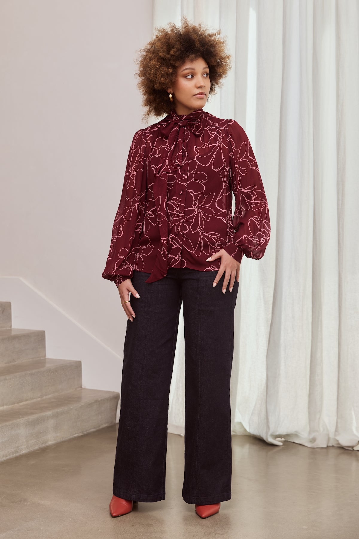 MAGNOLIA Tie Neck Blouse
