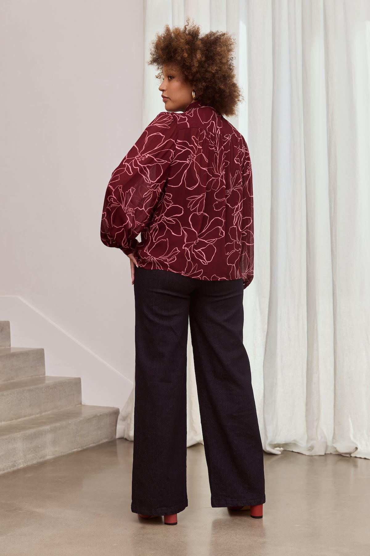 MAGNOLIA Tie Neck Blouse