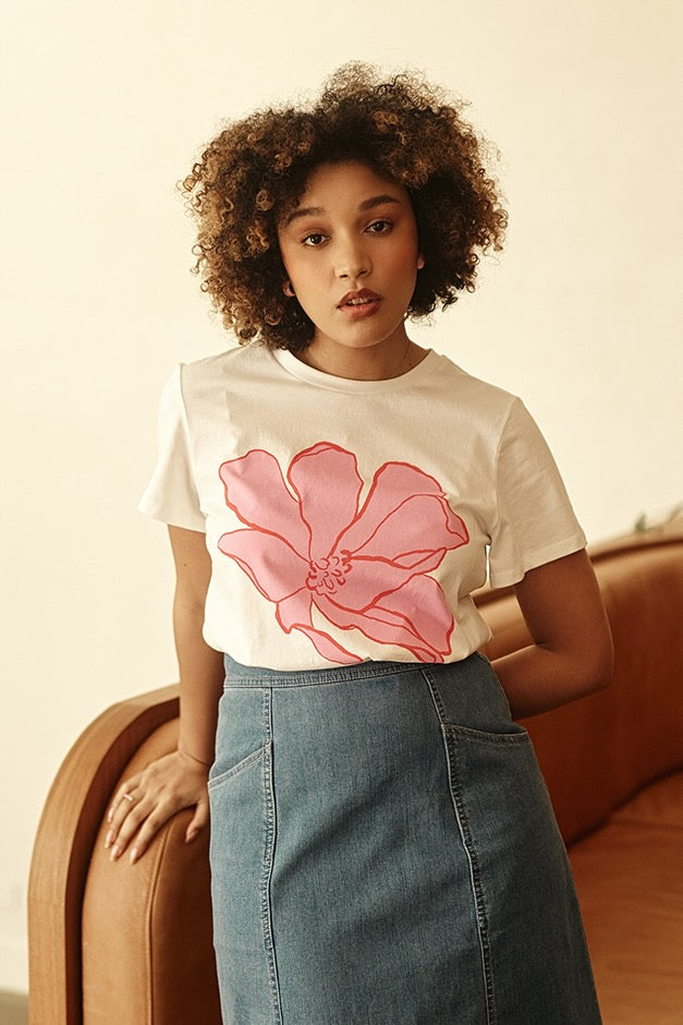 MAGNOLIA Single Flower Tee