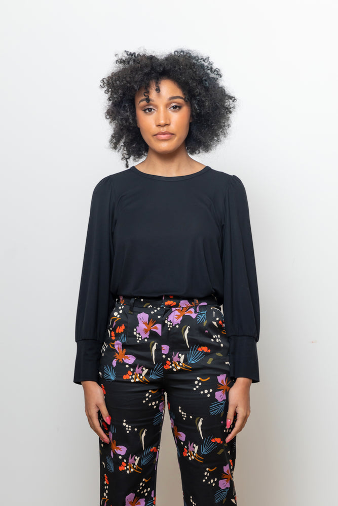 Sleevie Wonder Long Sleeve Top - Black Bamboo Jersey