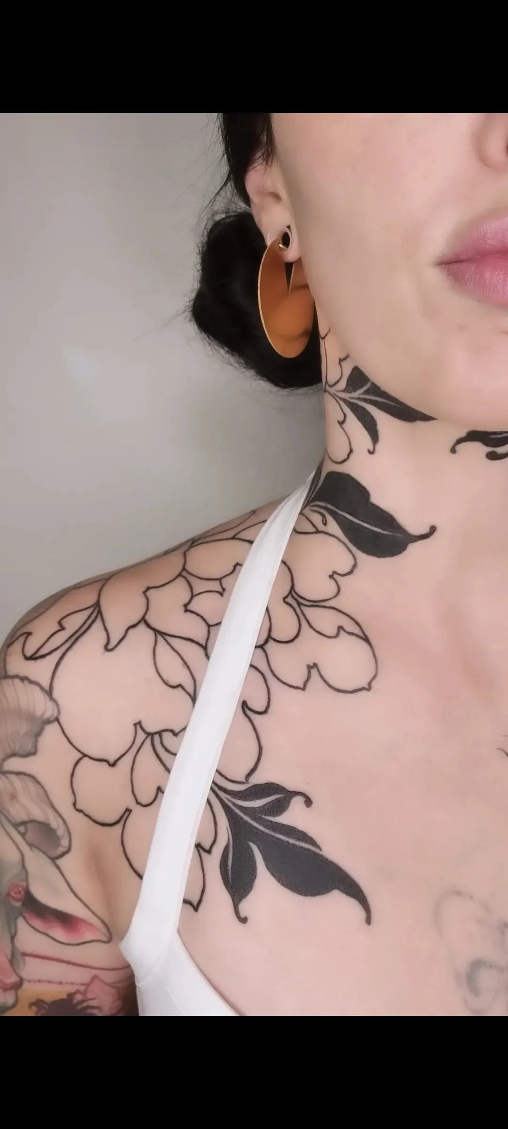 Pink 2025 disc earrings